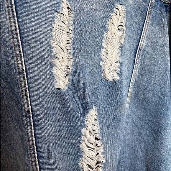 Forever 21 Light Blue Ripped Denim Jacket - Picture 4 of 6